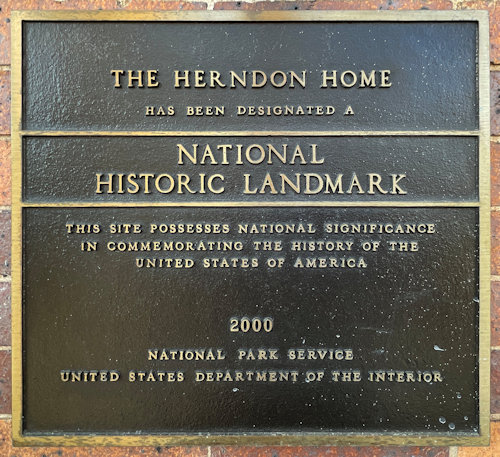 Plaque